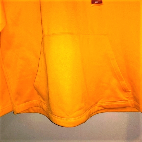 NWT.  Los Angeles Lakers NBA hoodie - Picture 5 of 6